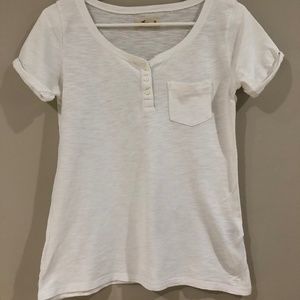 Hollister Essential White Tee